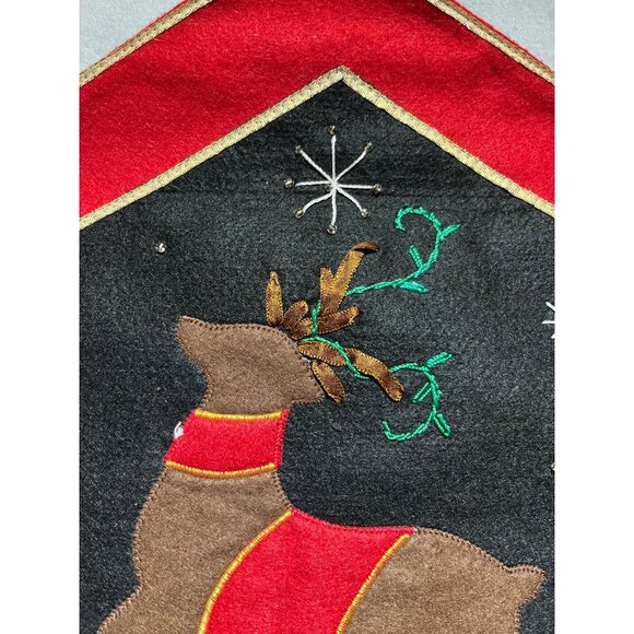 Vintage Christmas Reindeer Advent Calendar Wall Hanging Pockets by Simply Felt - Picture 2 of 9